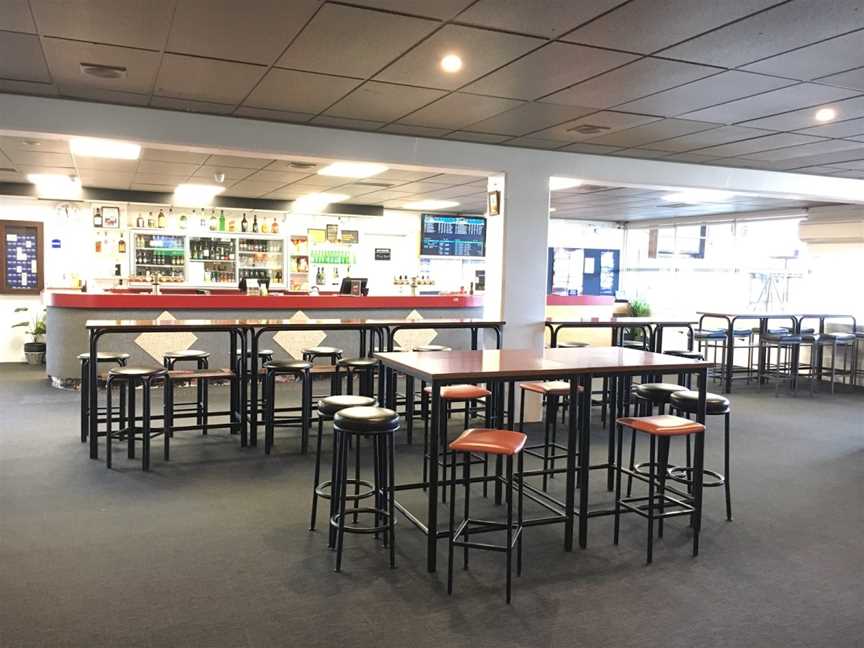 Wobbly's Sports bar, Saint Clair, New Zealand