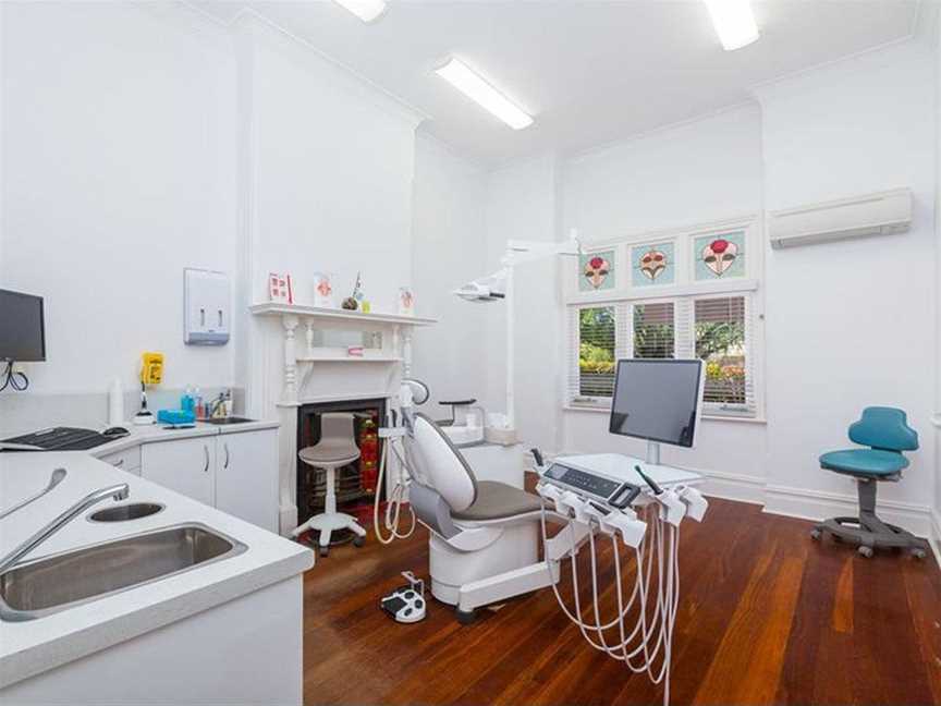 The Dentists, Health services in Subiaco