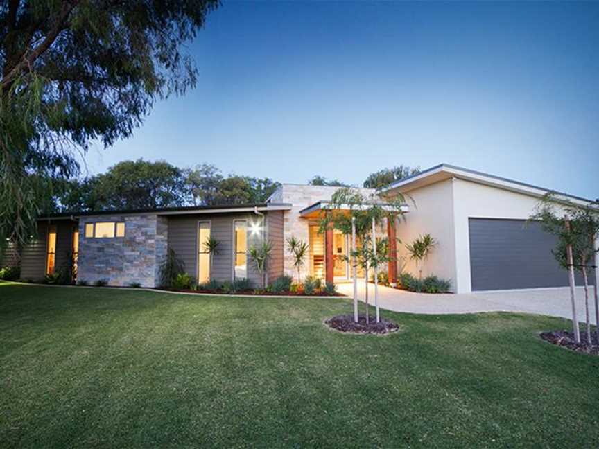 Quindalup Holiday Home, Residential Designs in *