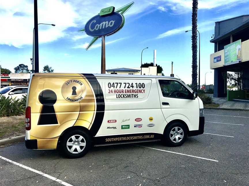 Our fully equipped locksmithing van