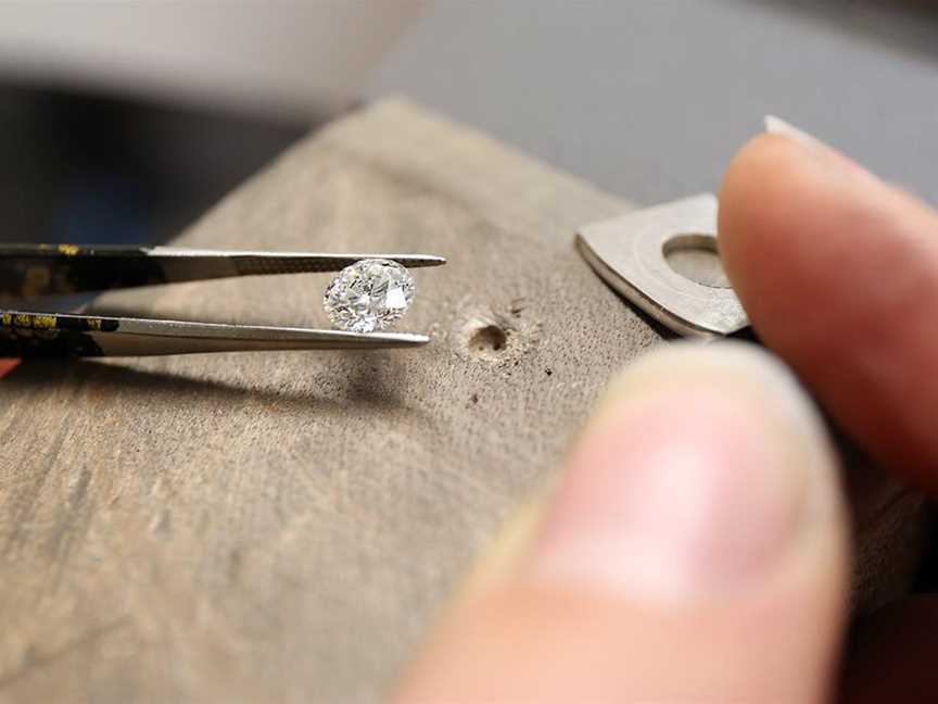 Diamonds Pearls Jewellery, Shopping & Wellbeing in Fremantle