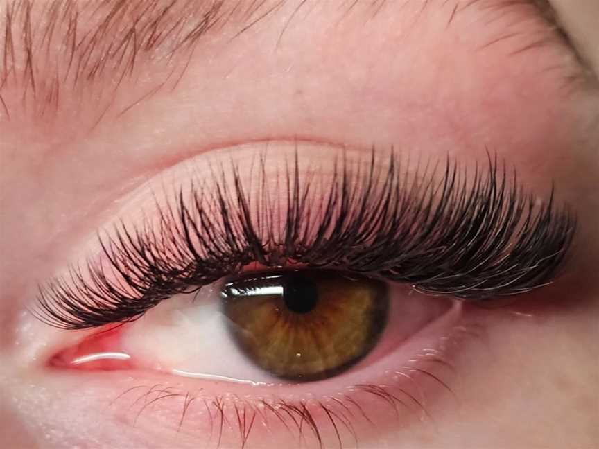 Diamond Eyelash Extensions