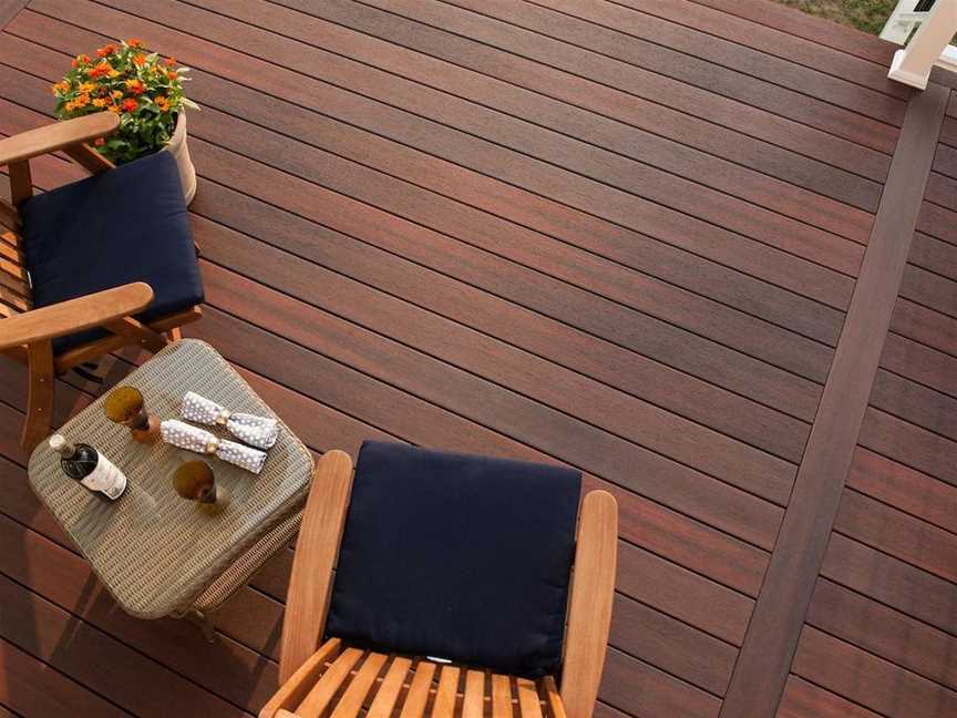 Beautiful composite decking products built for life.