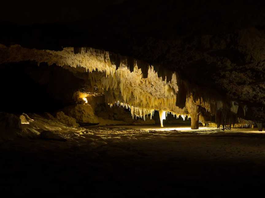 Crystal Cave, Tours in Yanchep