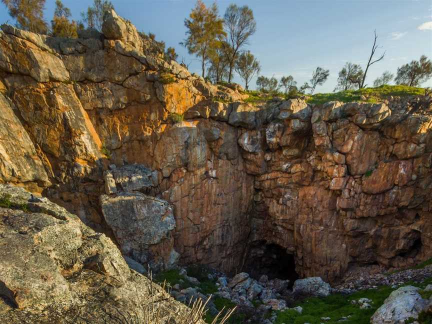 Jingemia Cave, Tours in Watheroo