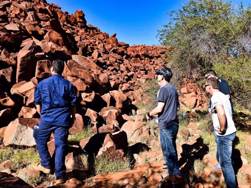 Murujuga Rock Art Cultural Experience, Tours in Karratha