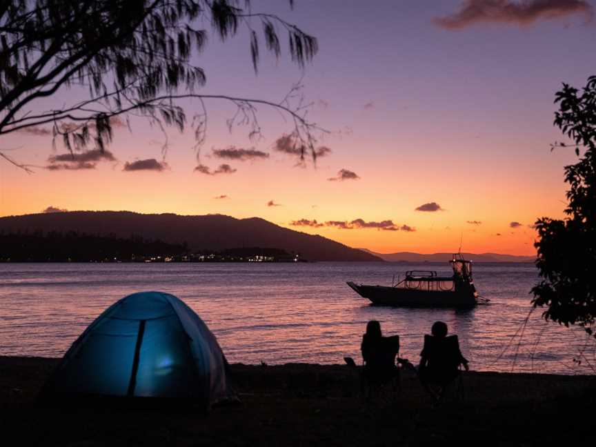 Scamper Island Camping, Shute Harbour, QLD