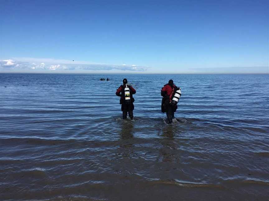 Snorkel and Dive Safari Altona Beach, Altona, VIC