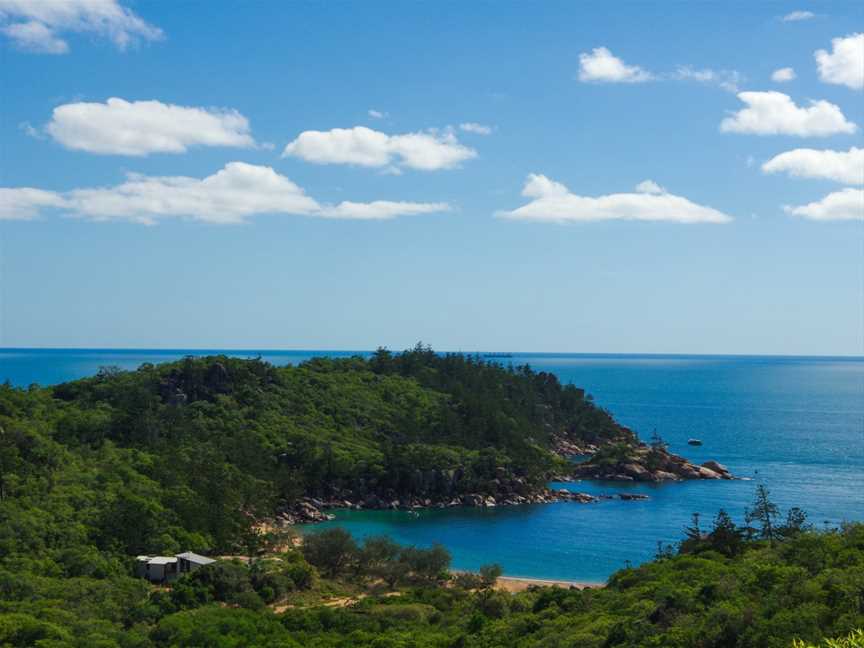 Magnetic Islands BEST Bus Tours, Magnetic Island, QLD