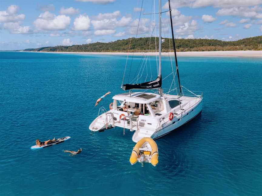 Sweet Escape Yacht Charters, Urangan, QLD