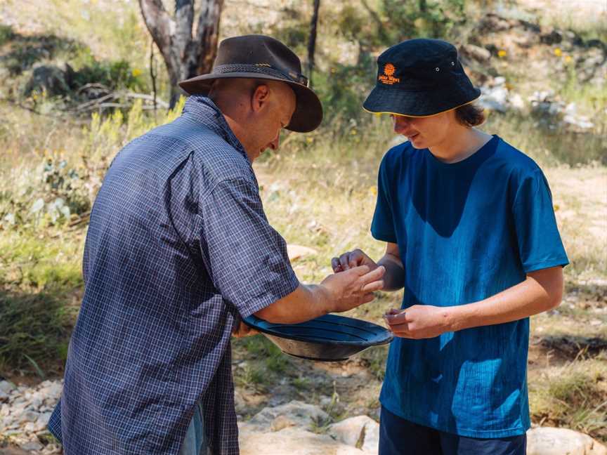Jhob's Gold Panning Tours, Hill End, NSW