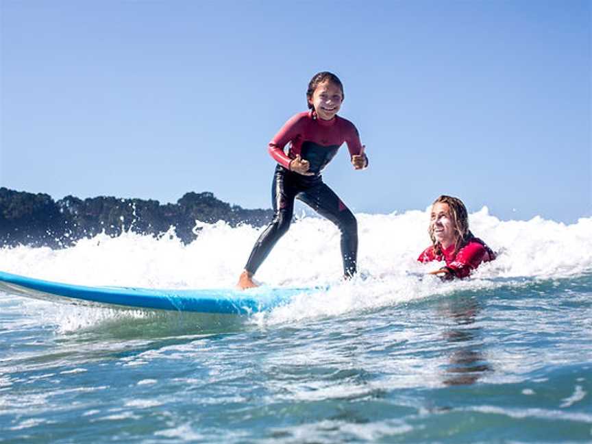Te Puia Surf Co, Cooks Beach, New Zealand