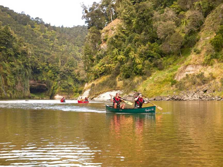 Unique Whanganui River Experience, Tawhero, New Zealand