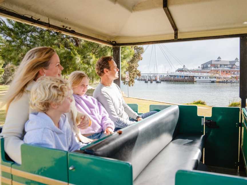 Hop-on Hop-Off all-day-City tour, Tours in Mandurah