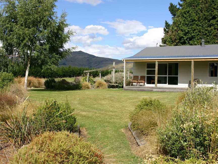 Benlea - Sheep & Cattle Farm Tours & Benlea Cottage, Tours in Windwhistle