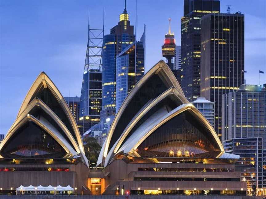 Cunard Cruises: Queen Elizabeth | Australian Literature Festival at Sea, Tours in Sydney