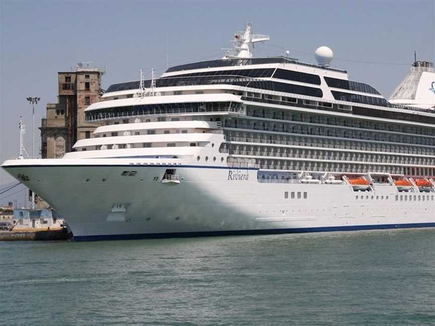 Oceania Cruises: Riveria | Sydney to Papeete, Tours in Sydney CBD