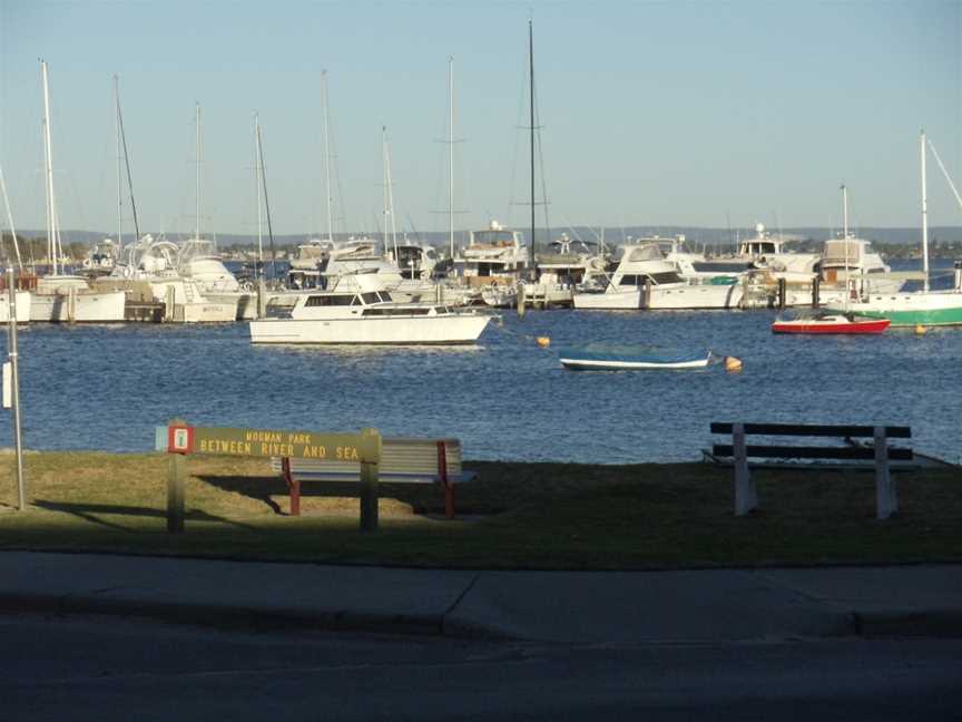 View of the Swan River and sign of Mosman Park, Western Australia.JPG