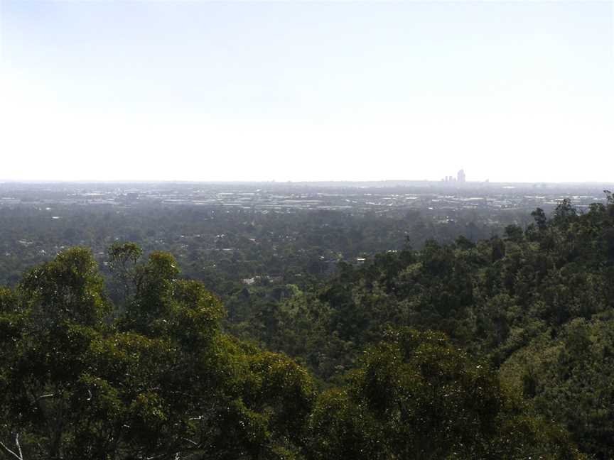 Perth Panorama from Lesmurdie Falls SMC.jpg