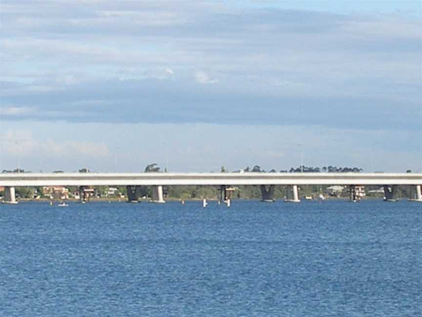 Mount Henry Bridge CApril2006