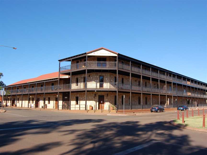 The Esplanade Hotel, Port Hedland, 2012 (2).JPG