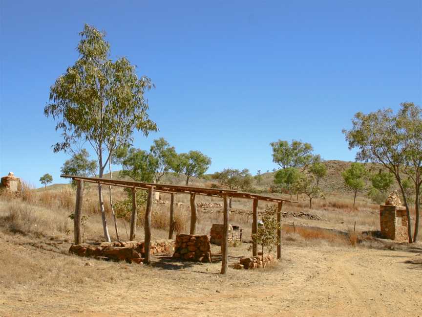 OldHallsCreek Ruins.jpg