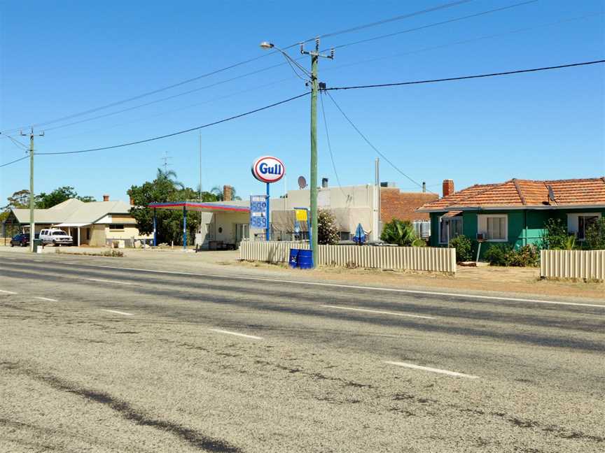 Great Eastern Highway, Hines Hill, 2014(2).JPG