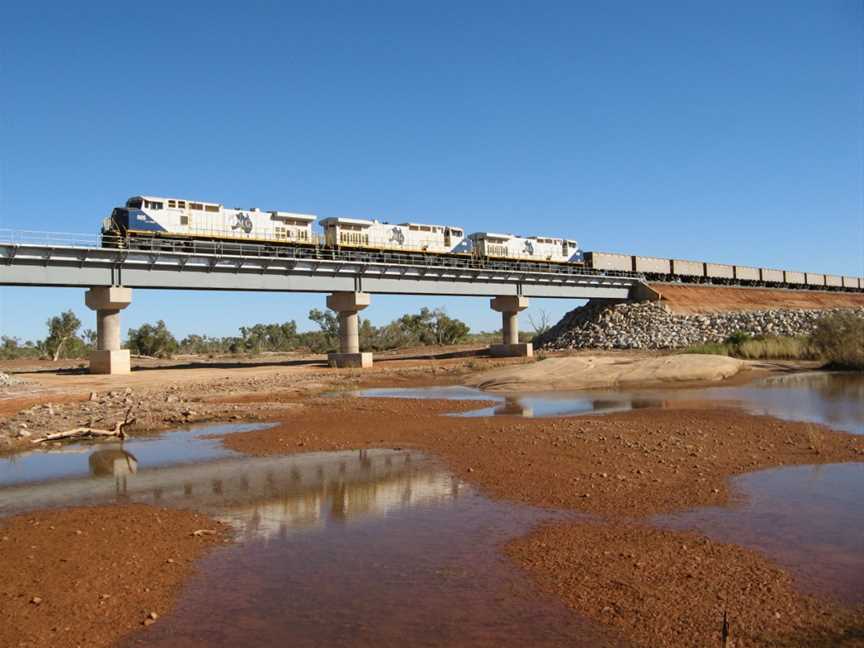 F MG Iron Ore Train2008