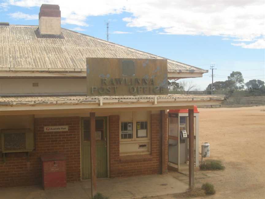 Rawlinna Post Office.jpg