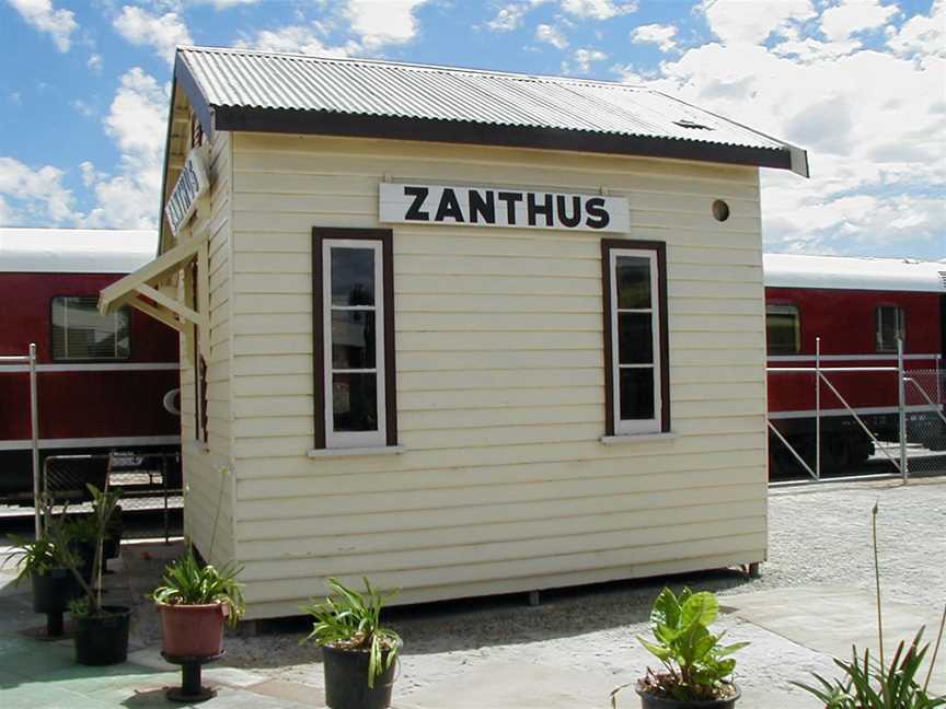 Zanthus Station2001