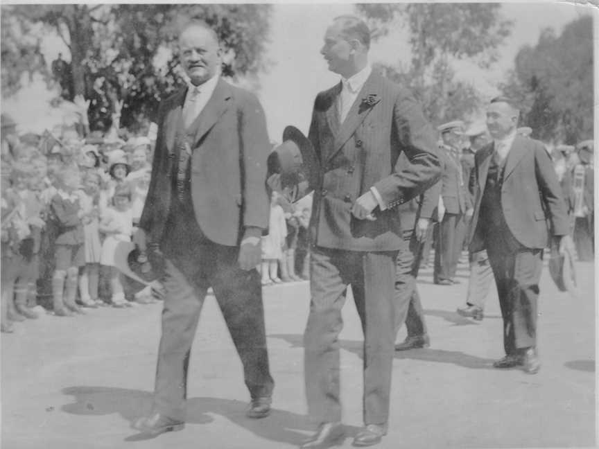 George Handley( Mayor) CDukeof Gloucester Cvisitto Wangaratta22 Oct1934