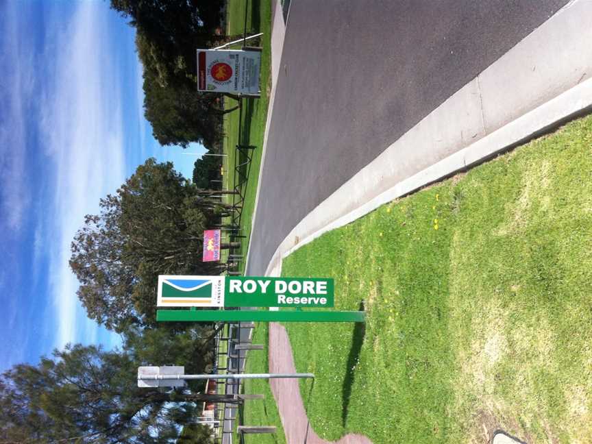 Entranceto Roy Dore Reserve CCarrum