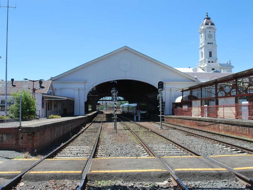 Ballarat Railway Station2011001