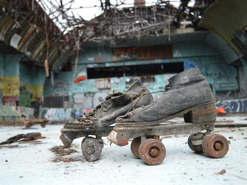 Abandoned Skates Cburnedout Skate Arena CRed Hill C2014