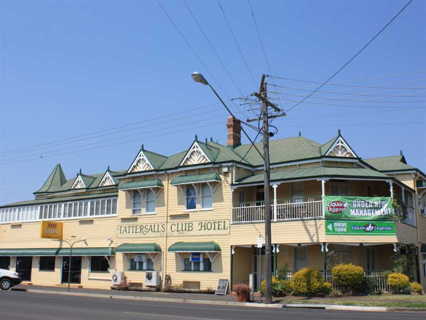 Tattersalls Club Hotel, Pittsworth.jpg