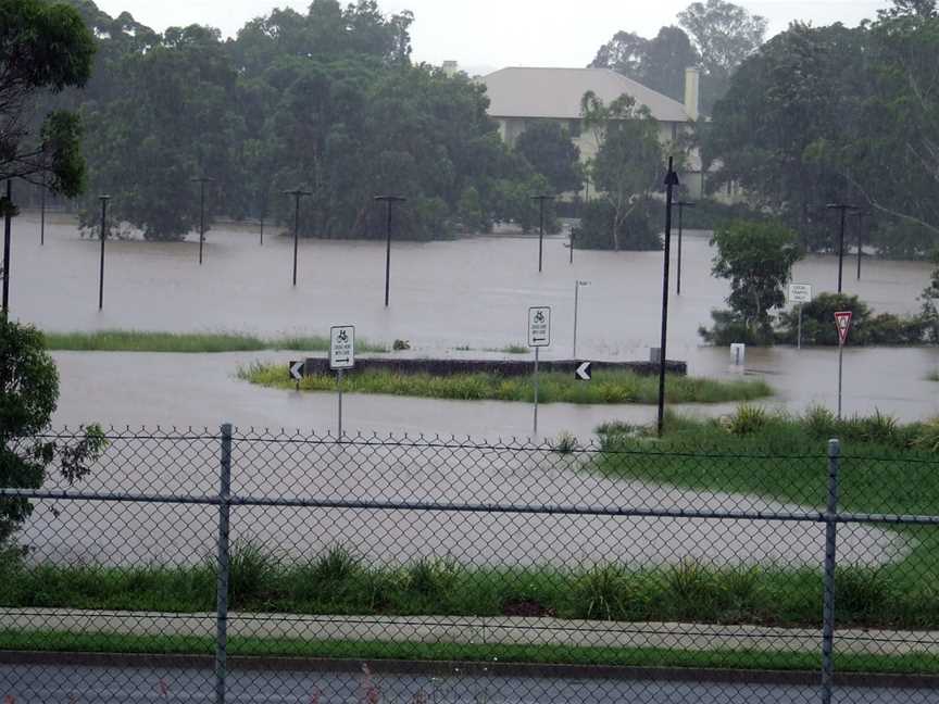 Floodingnearthe Queensland Tennis Centreandgovernment Animal Research Centre CYeerongpilly