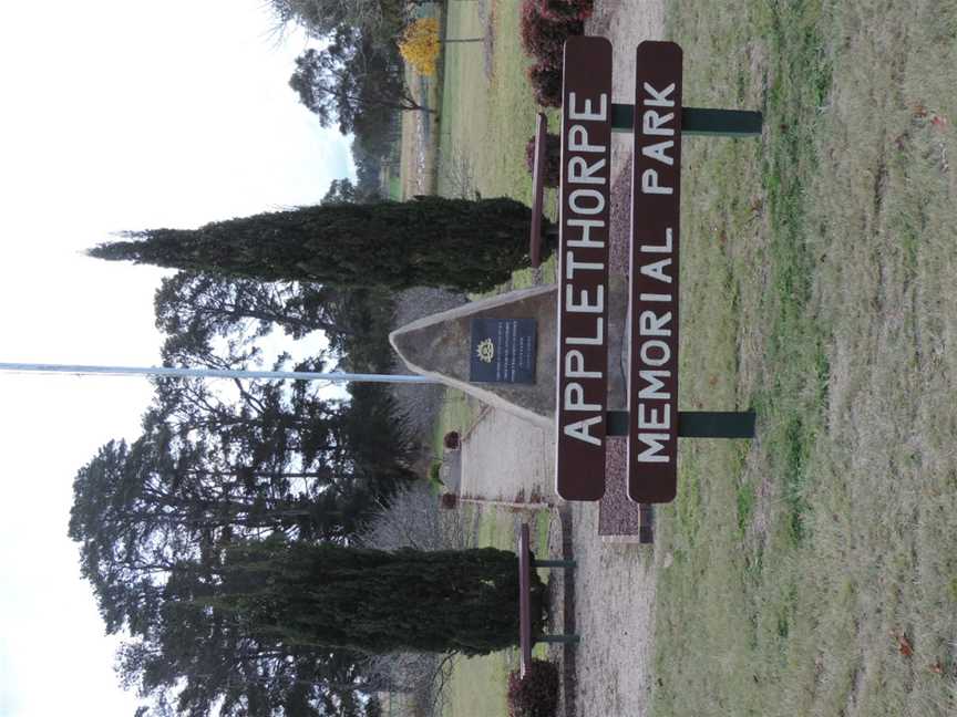 Applethorpe Memorial Park, 2015.JPG