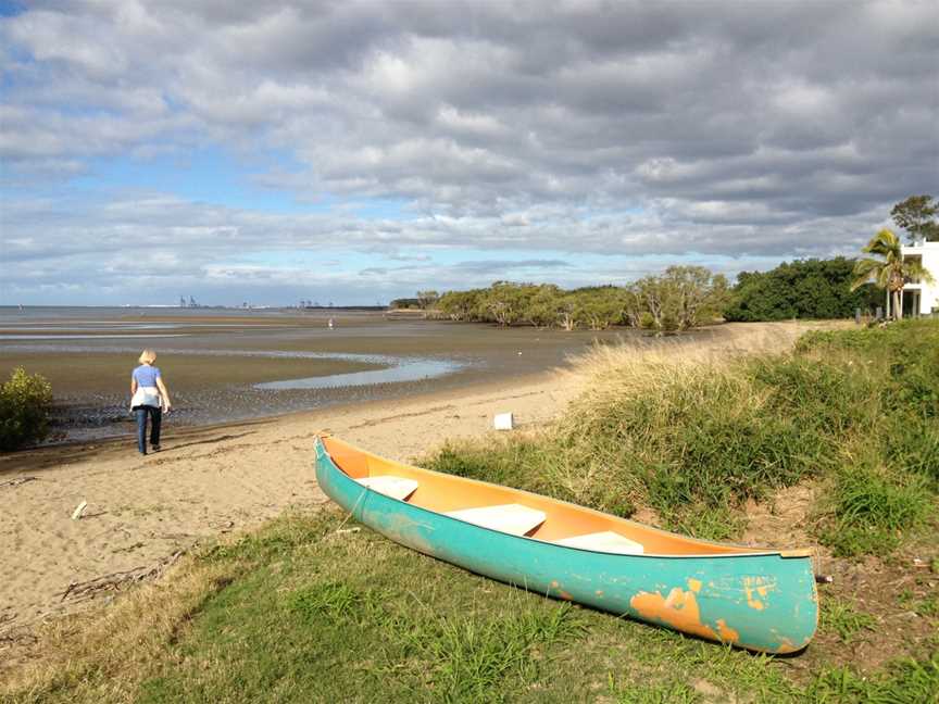 Nudgee Beach, Queensland 052013 491.jpg