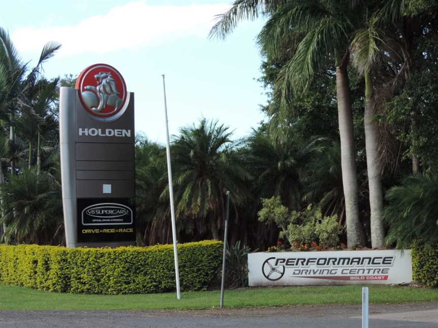 Entrancetothe Holden Driving Centre CNorwell C2014