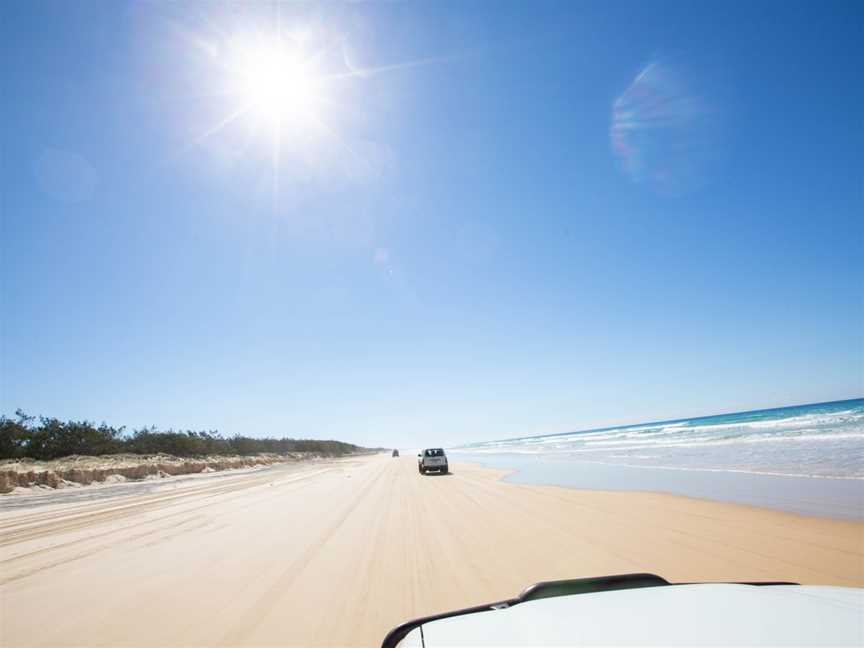 4x4 Truckdrivingat Fraser Island Australia