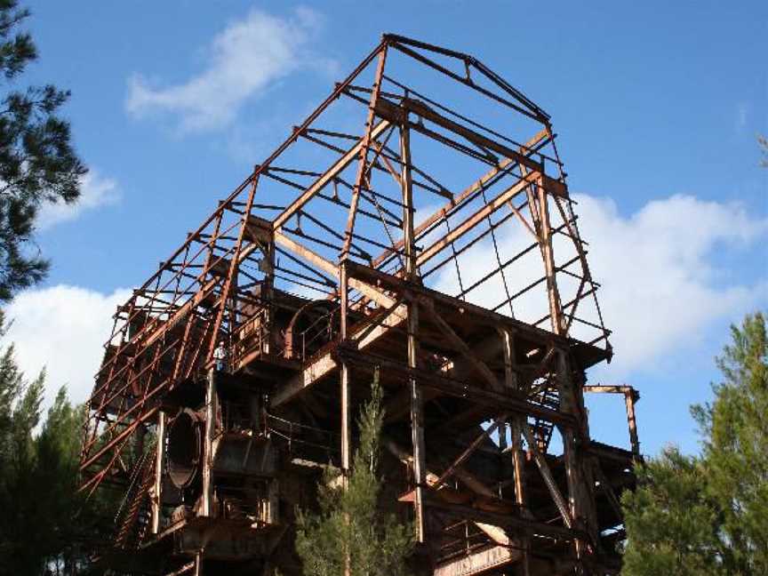 Nettle Creek Tin Dredge (2009).jpg