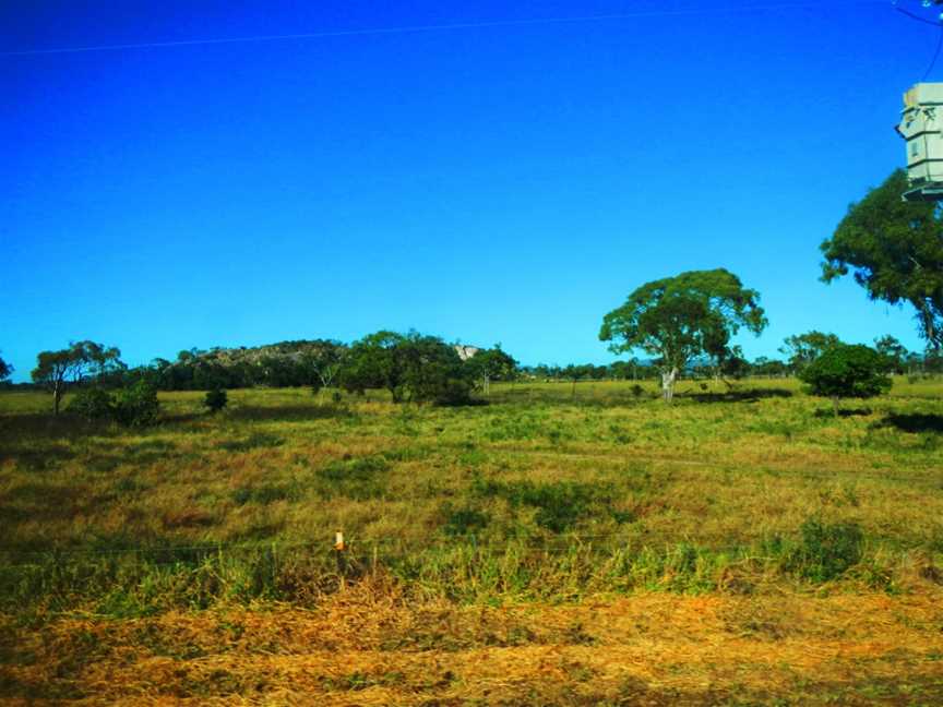 View from the Sunlander - panoramio (15).jpg