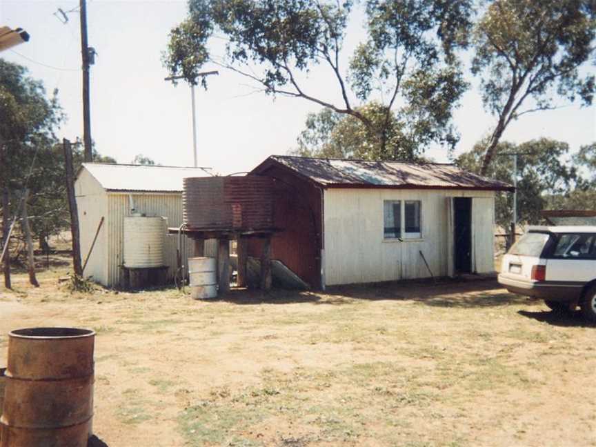 Nebine Centre Library, Murweh Shire, Queensland, 1990.jpg