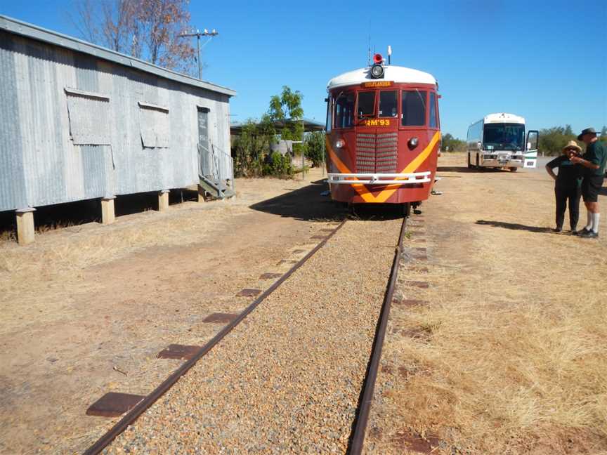 Train Stop at Blackbull - panoramio (1).jpg