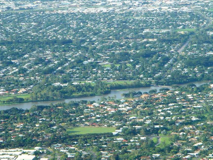 Ross River and Aplins Weir.jpg