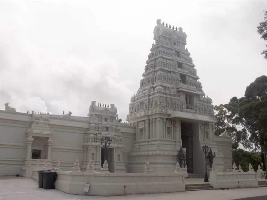 Hindu Temple - panoramio - Maksym Kozlenko.jpg