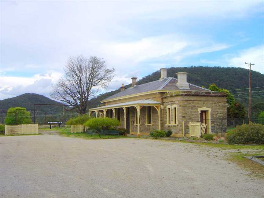 Bowenfels station.JPG