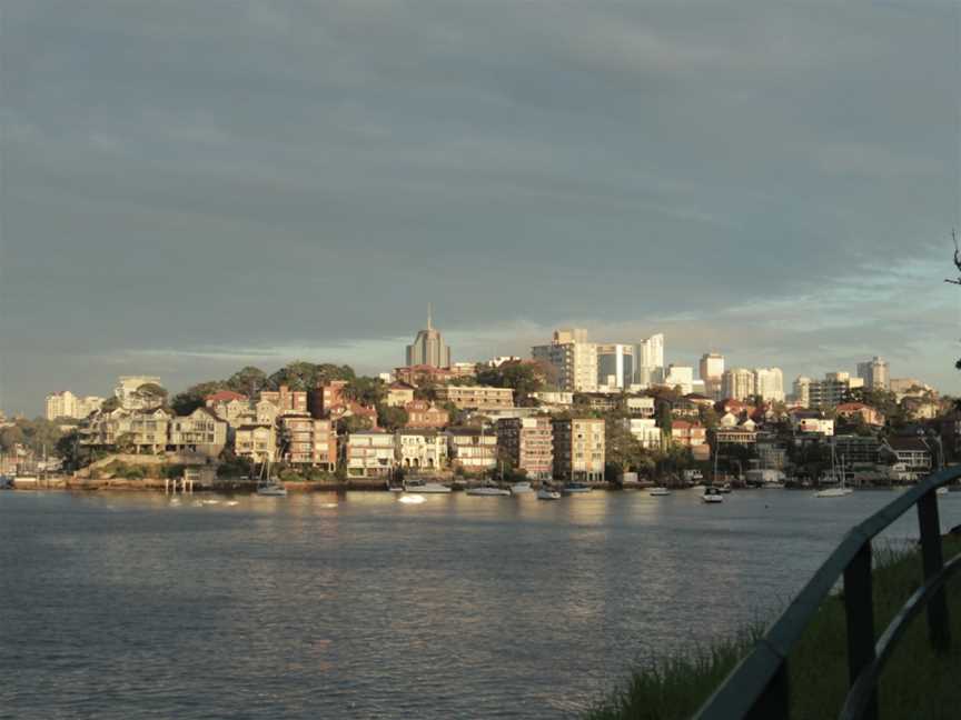 Kurraba Point as seen from Cremorne