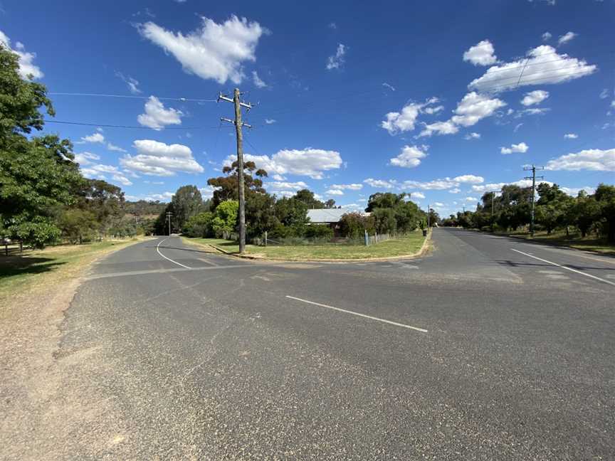 Intersection of Benedict and Eugene Avenue in San Isidore.jpg