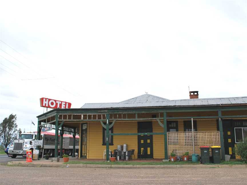 GurleyRoyalHotel.JPG